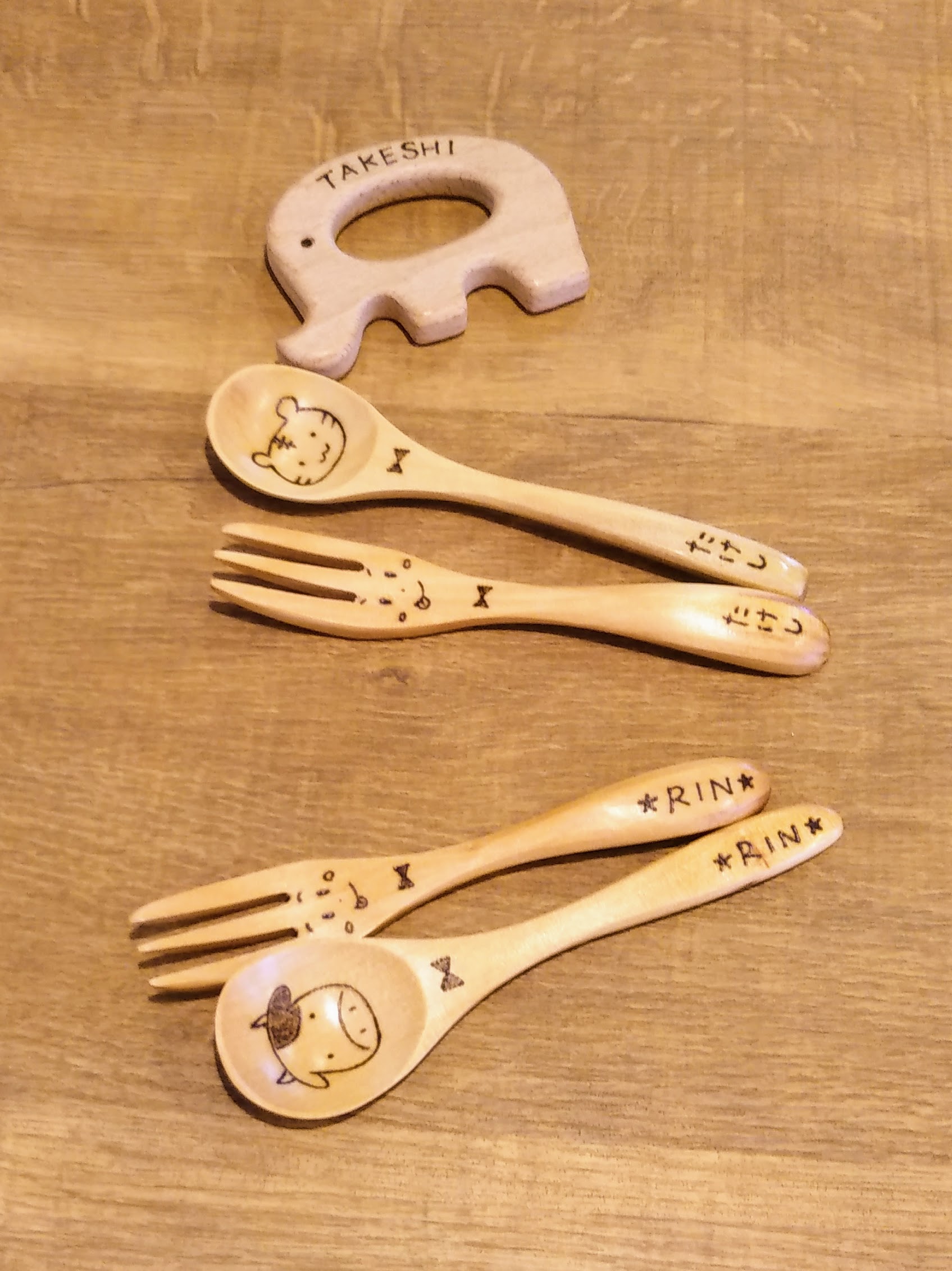 オーダー確認ページ❤️名入れ　ハンドメイド　スプーン 出産祝い 名入れ 食器 離乳食 木製 男の子 女の子 おしゃれ