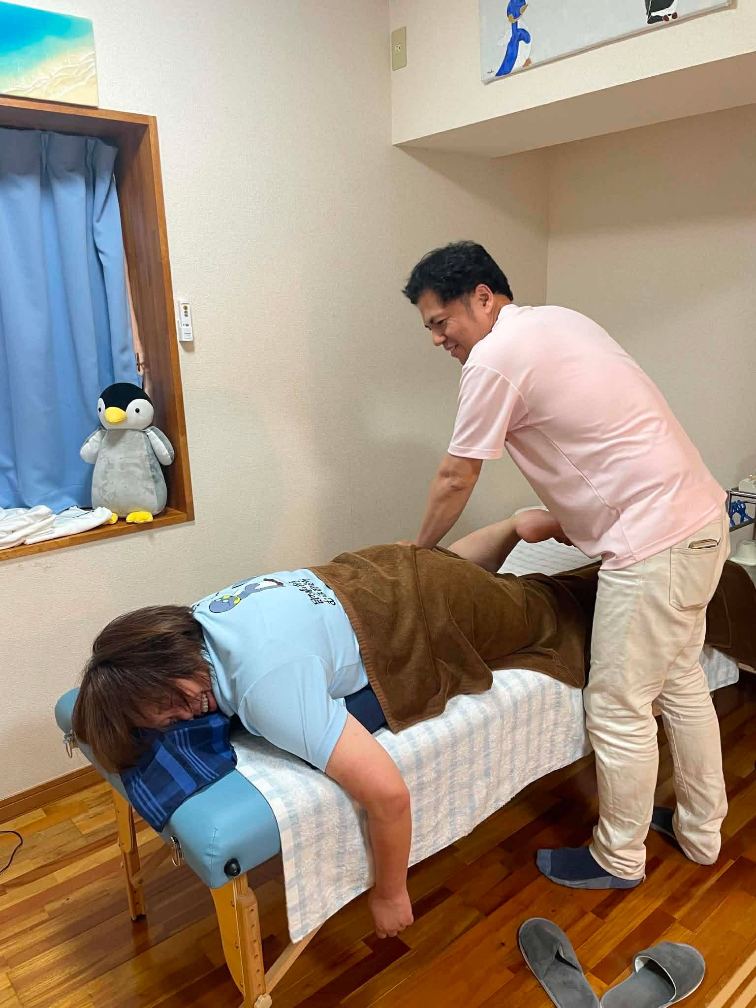 えっ、なんで？ 自分の手で顔が変わる体験会