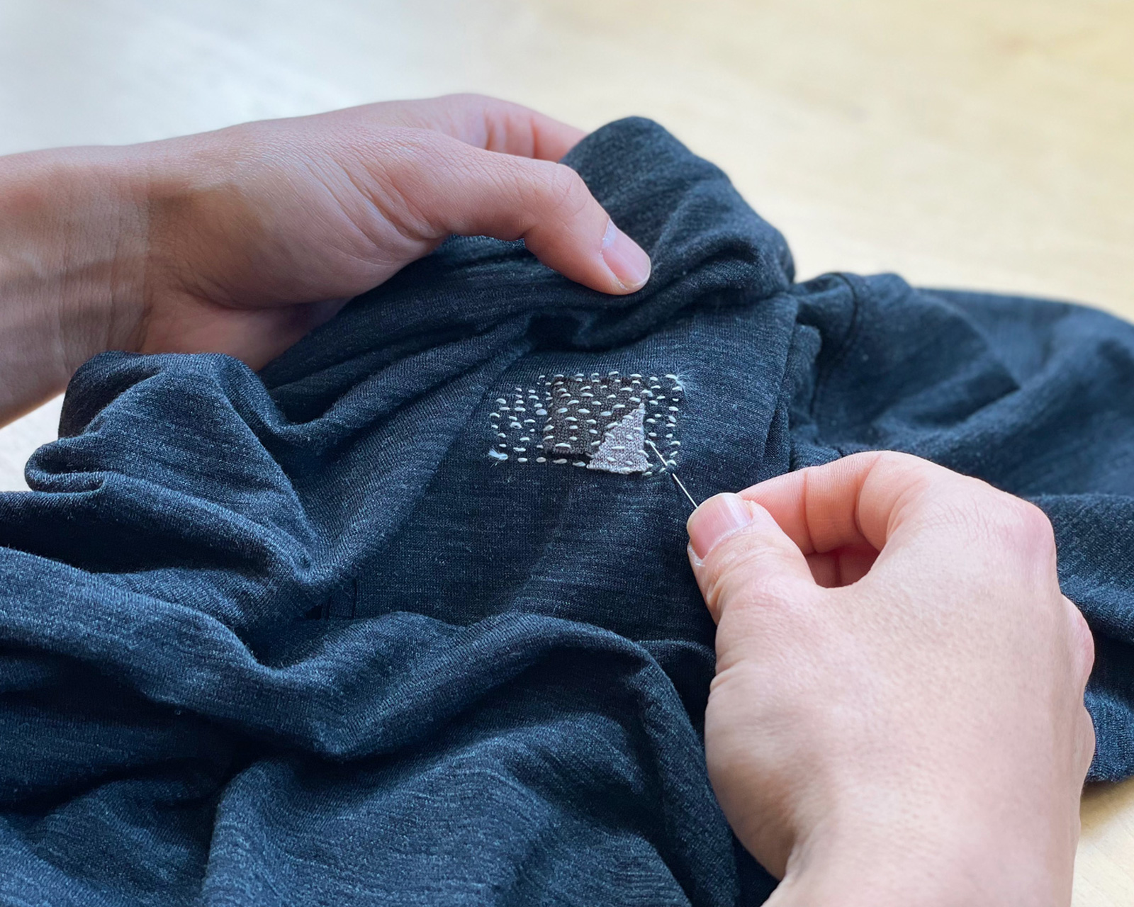 HLC鎌倉／HLC関西 山と道修理部のメリノウールリペアワークショップ